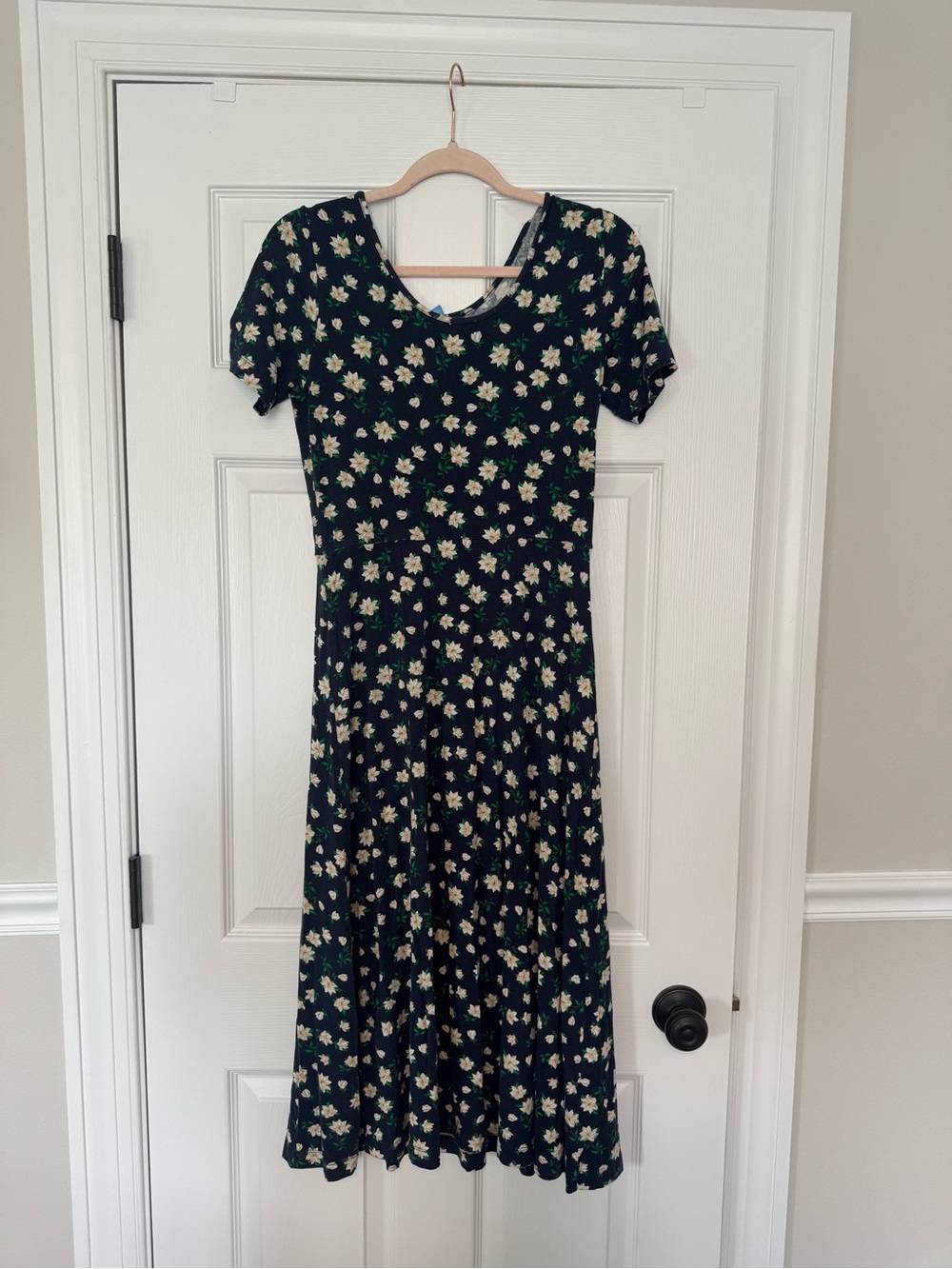 Draper James Tammy T-Shirt Dress in Magnolia Nassau Navy/Blue